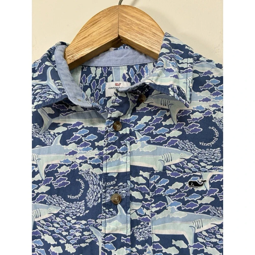Vineyard Vines Boys Sz Medium 8/10 Collard Button Up With Sharks & Fish